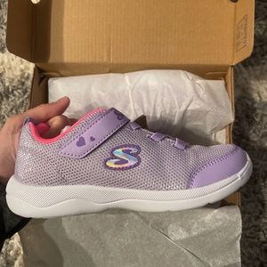 Girls Skechers sneakers
